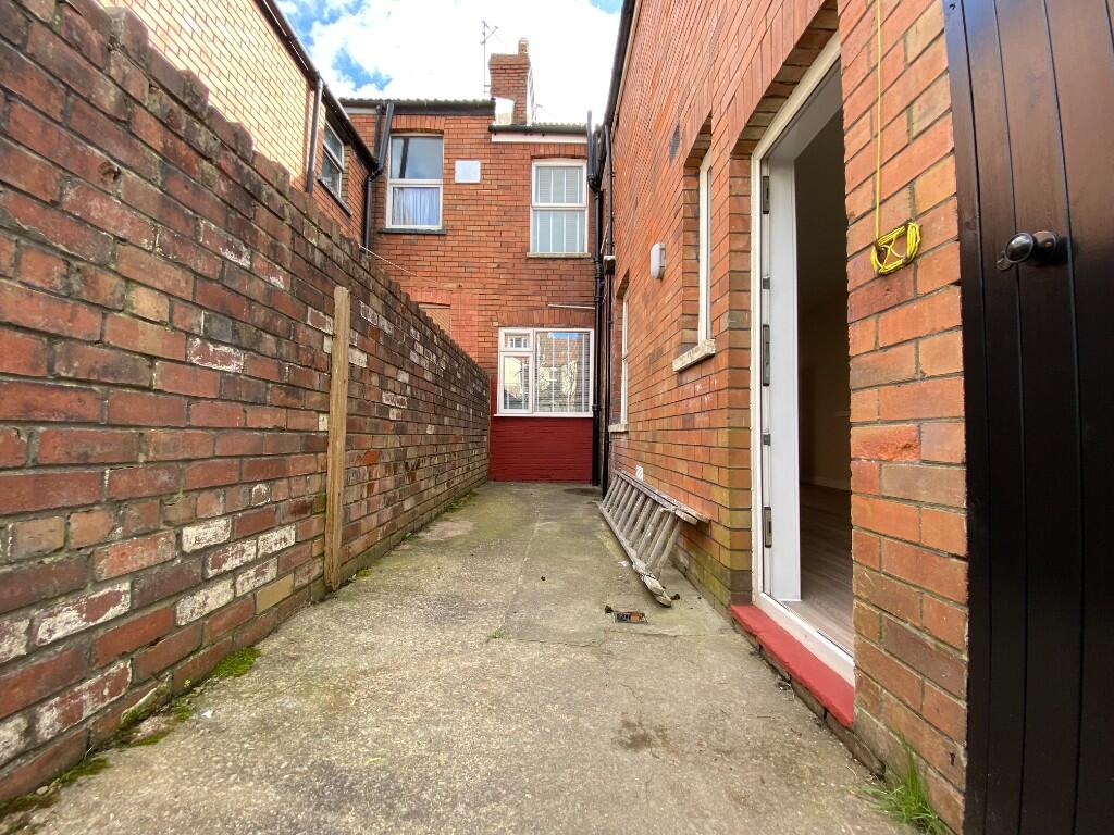 Side Return to Rear