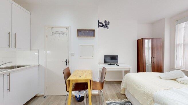 blenheim-gardens-nw2-4nt-982924