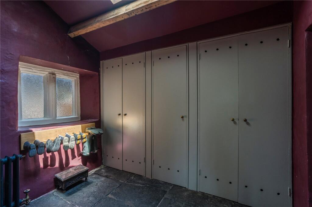 Cloak Room