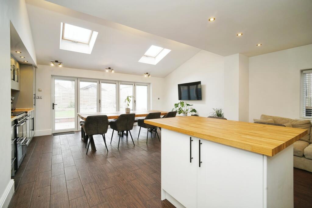 Kitchen/Family Room