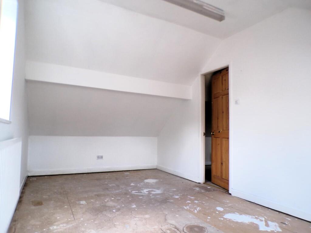 Attic Room 4