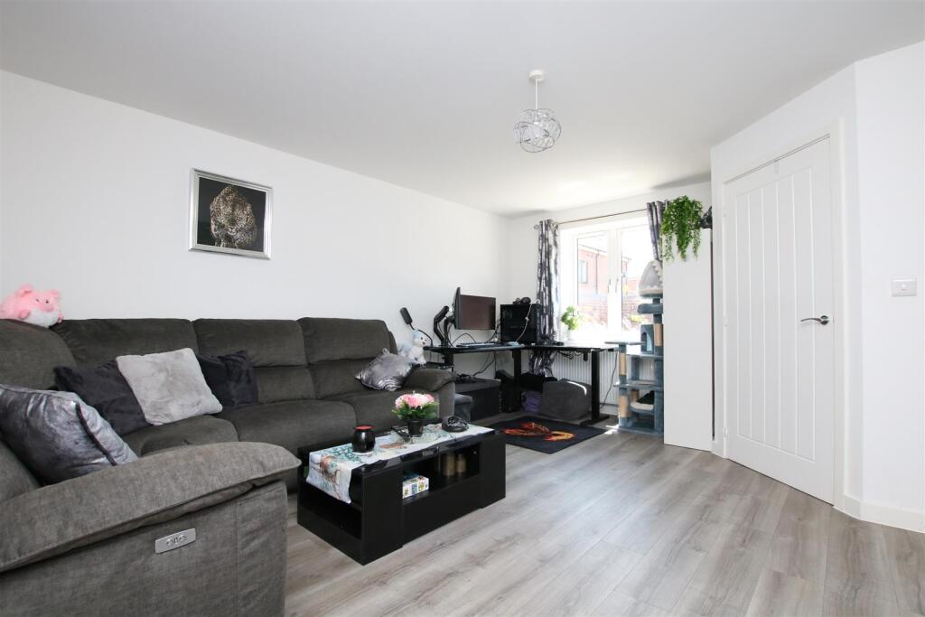 Living Room.JPG