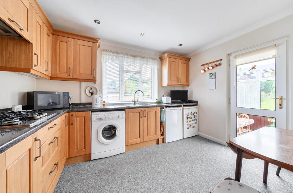 1357238-5-68ca768...