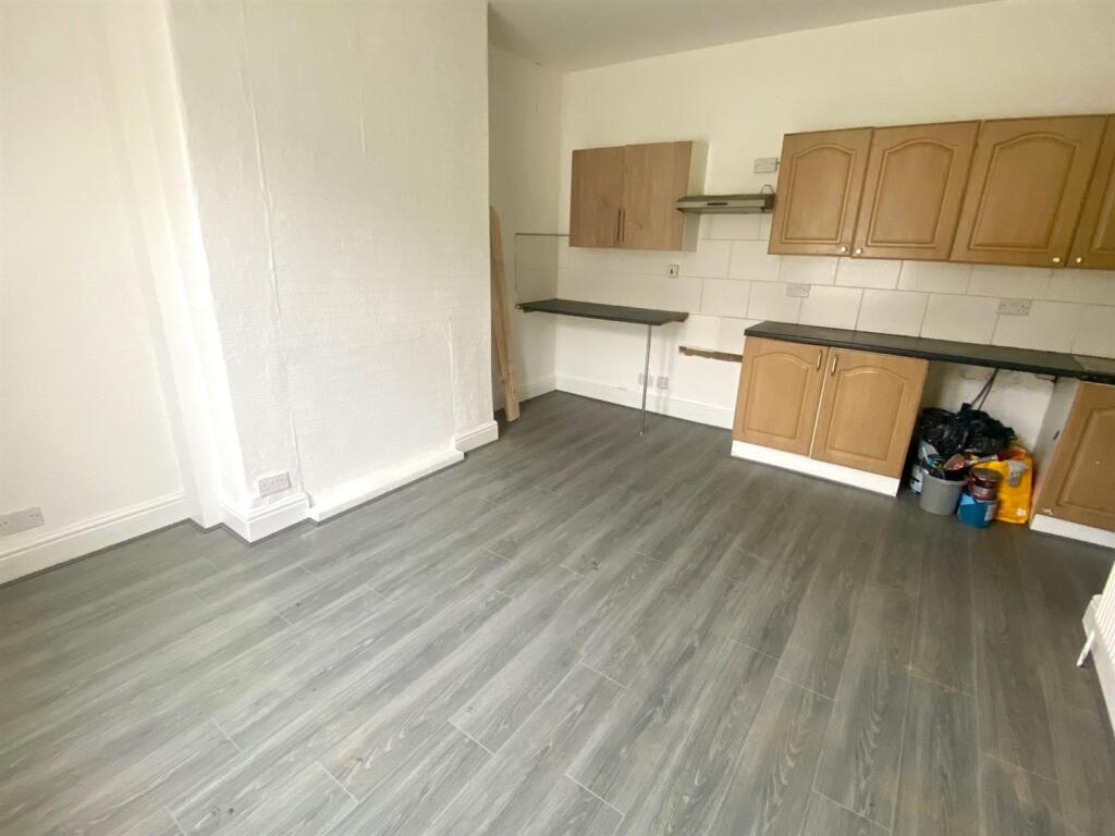living kitchen.jpg