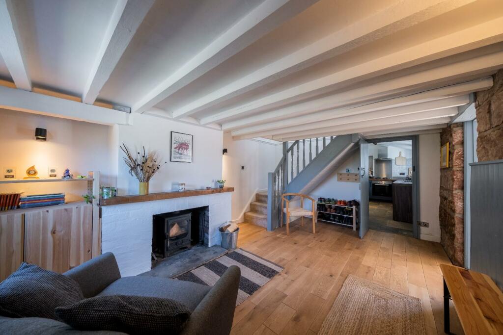 1 Beaconsfield Cottages-009.JPG