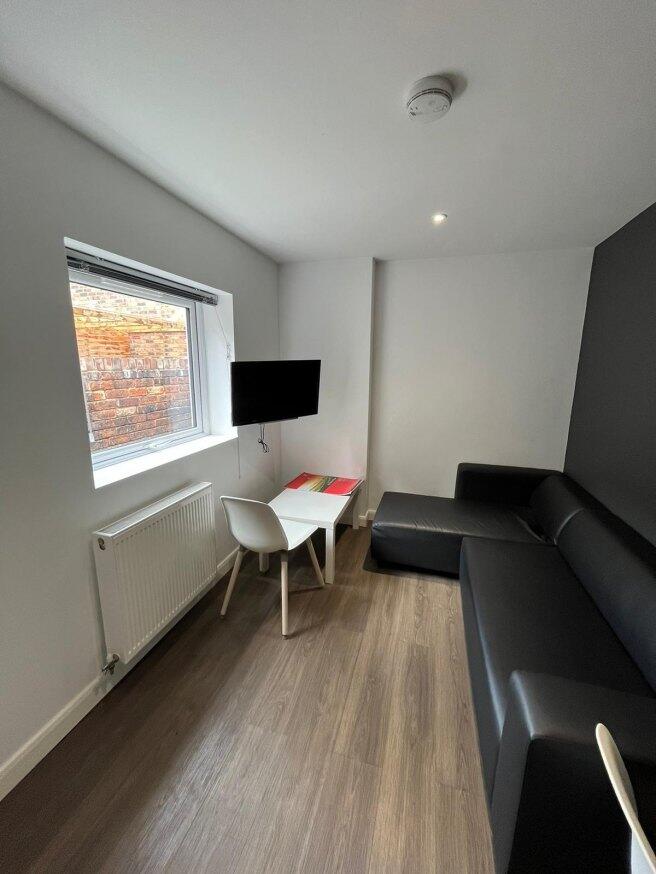 ashford-street-st4-2el-992565