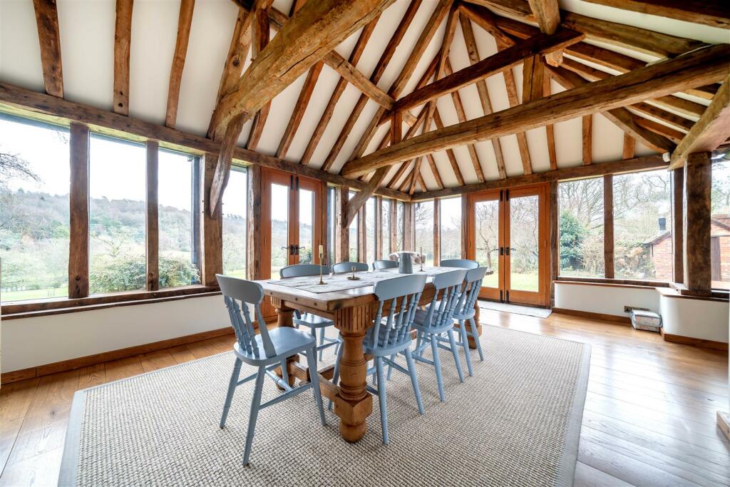 Dining Room.jpg