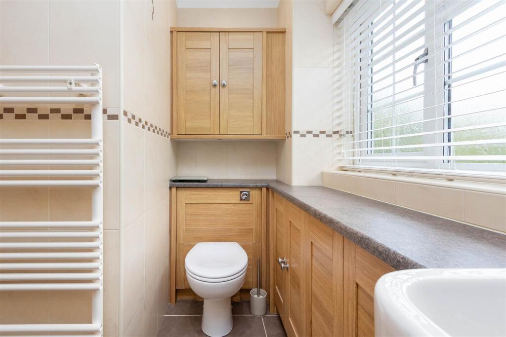 Tanglewood, 16 Fir Tree Lane