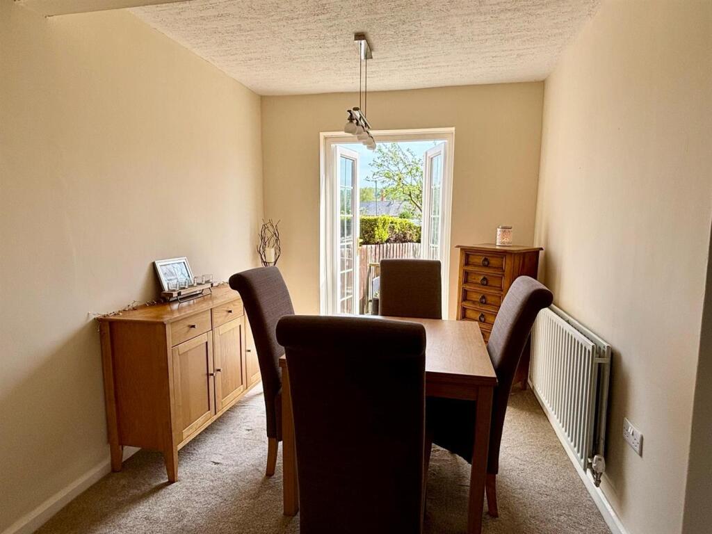 Hill View Dining.jpg