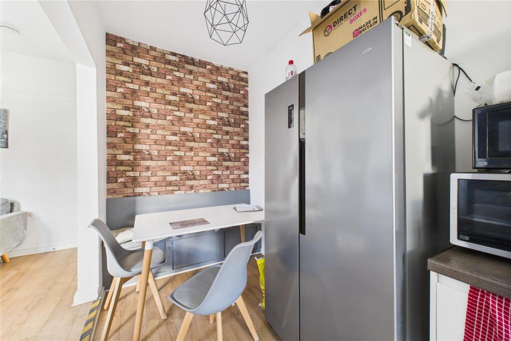 30 Westminster Road, Whitehall, Bristol BS5 9A | F