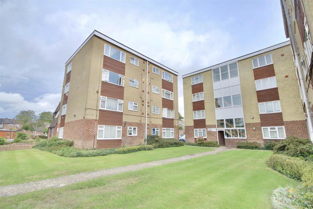 a16fXe9qk0KE7aYdumLFSA (1).jpg