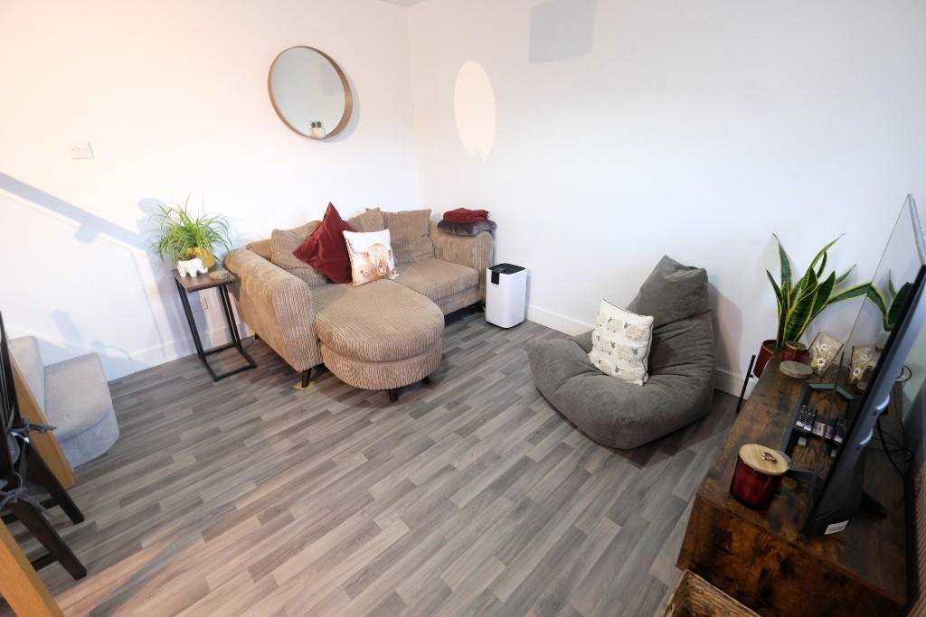 OPEN PLAN ROOM