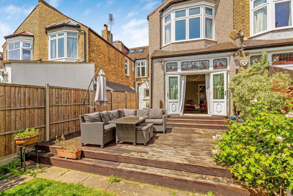 KFH-49_Baldry_Garden