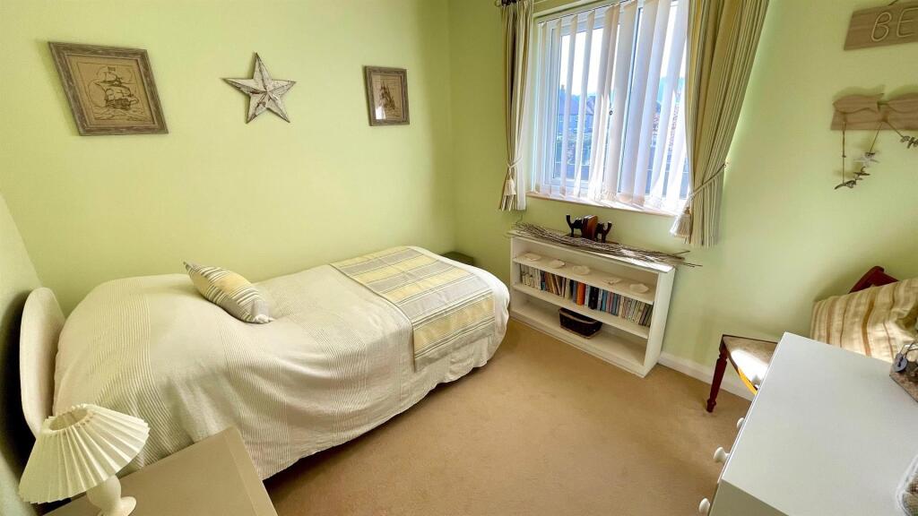 BEDROOM 3