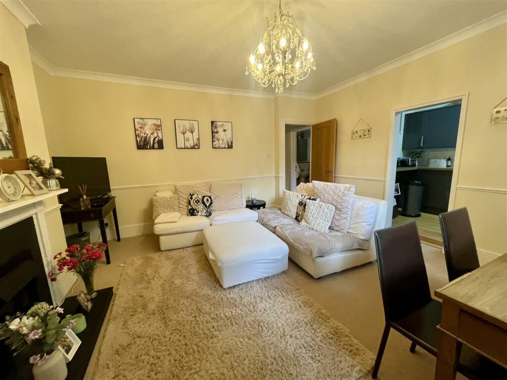 living room 2.jpg