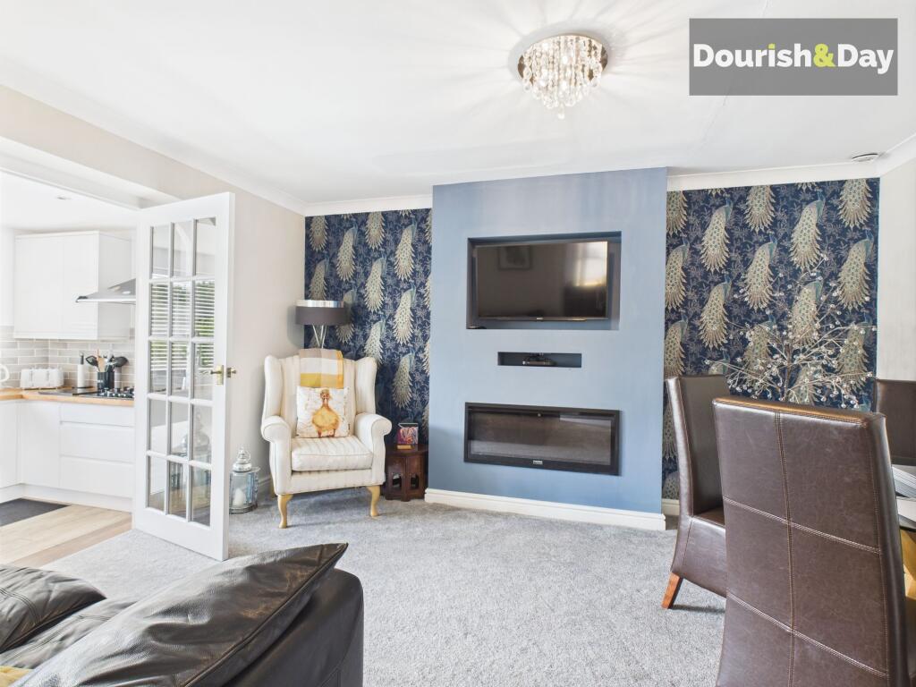 Dining Room/Snug