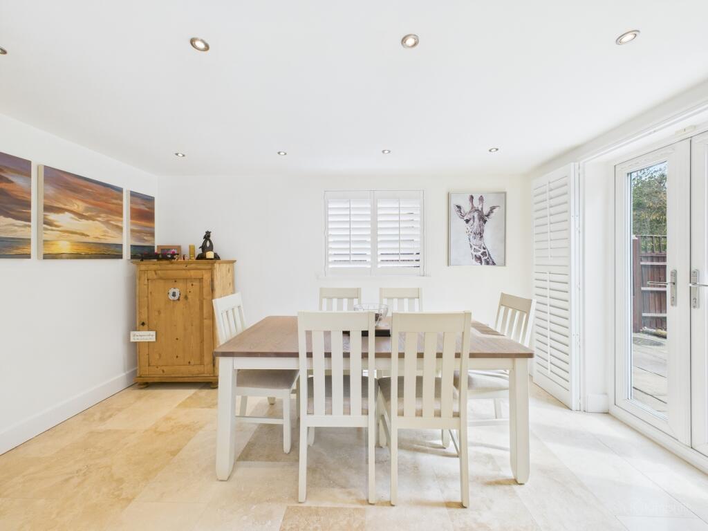 Breakfast Room