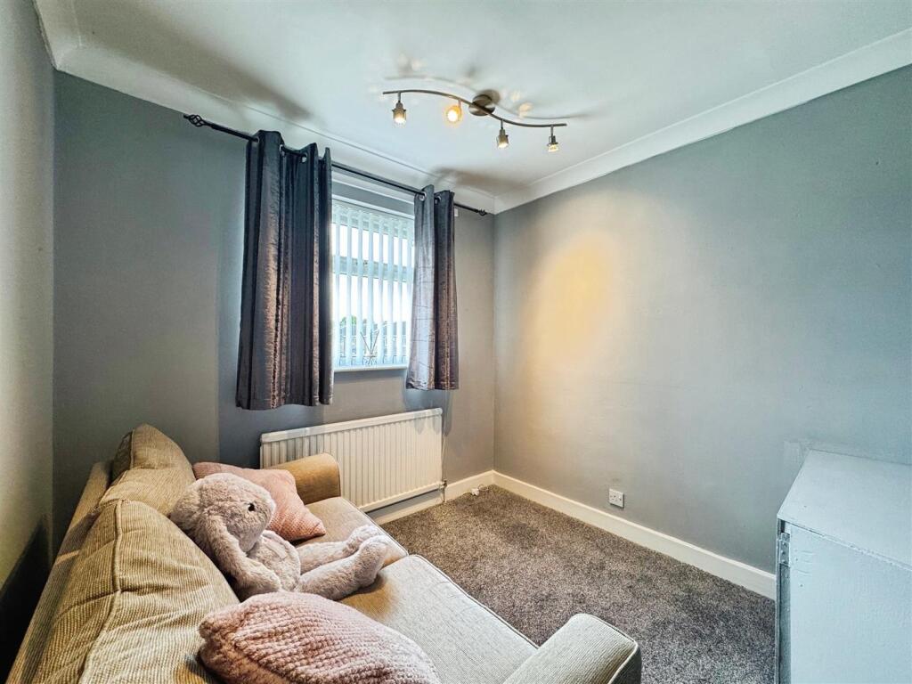 80896b3d--4766-93A6-432E1671C932-19486-00000B06492