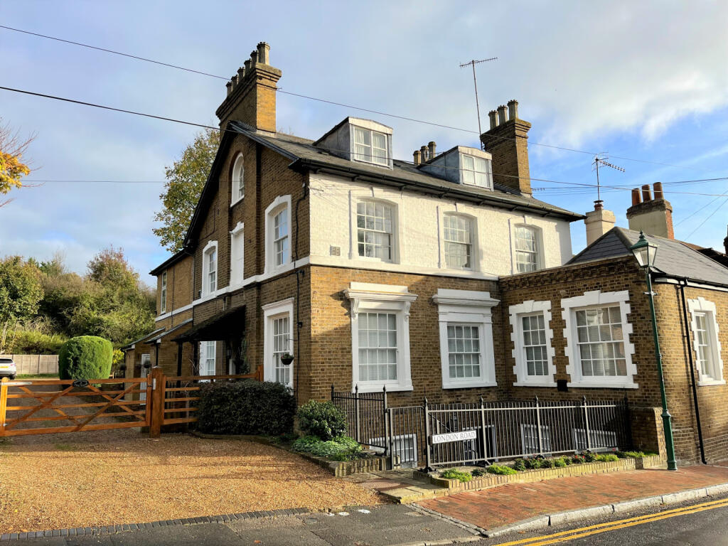 One Bedroom First Floor Flat