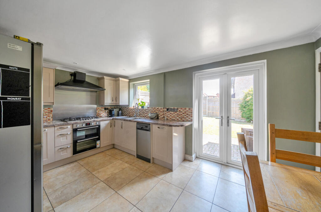 Kitchen/Breakfast