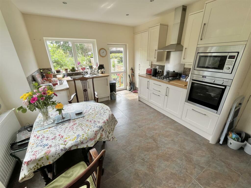 Kitchen Aspect 2