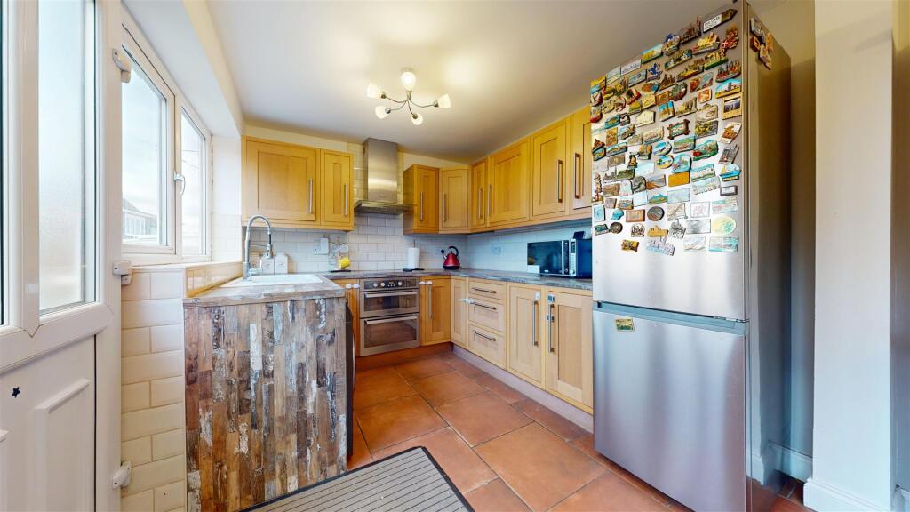Markfield Crescent Kitchen