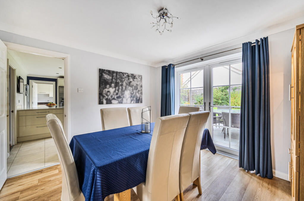 1363107-8-68e6682...