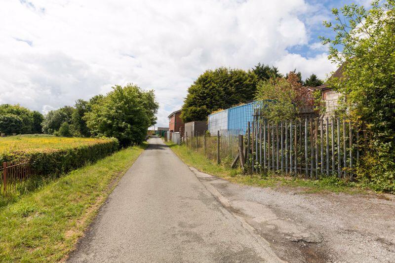 Ince Hall Avenue (access)