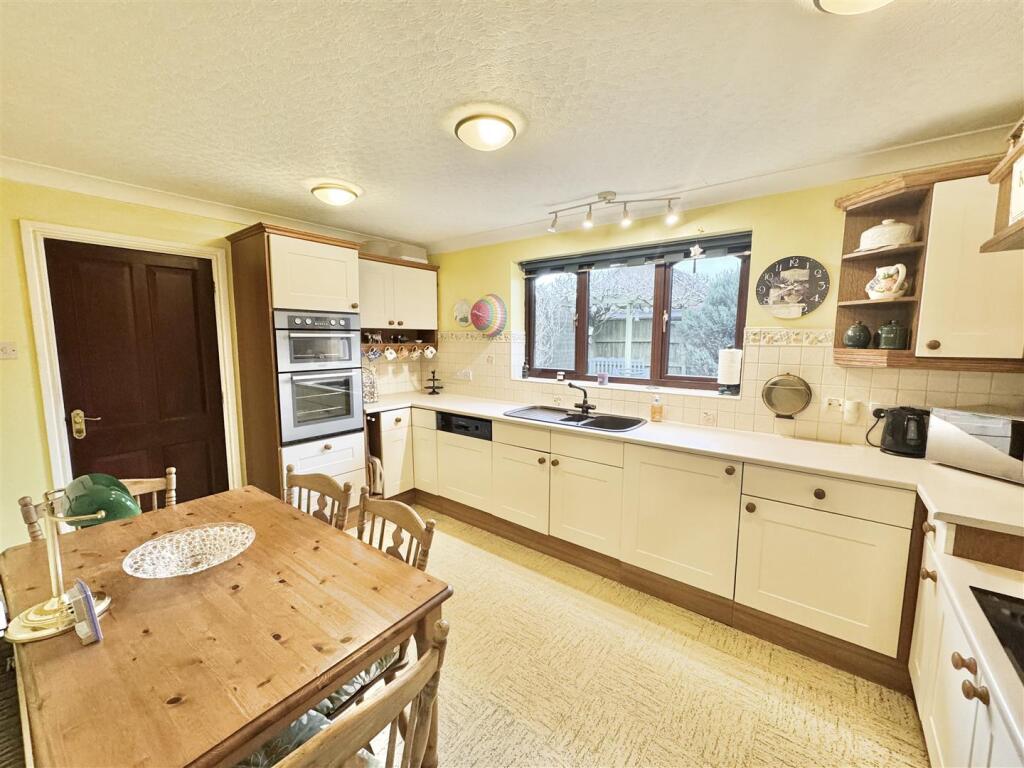 Kitchen Breakfast Room