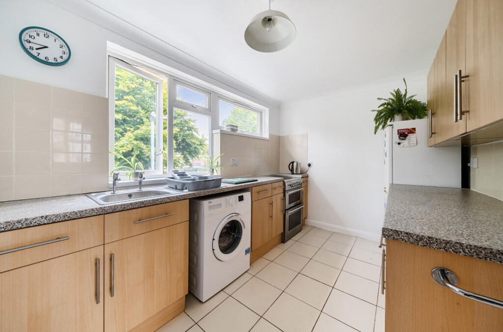 1324625-1-6888bcb...