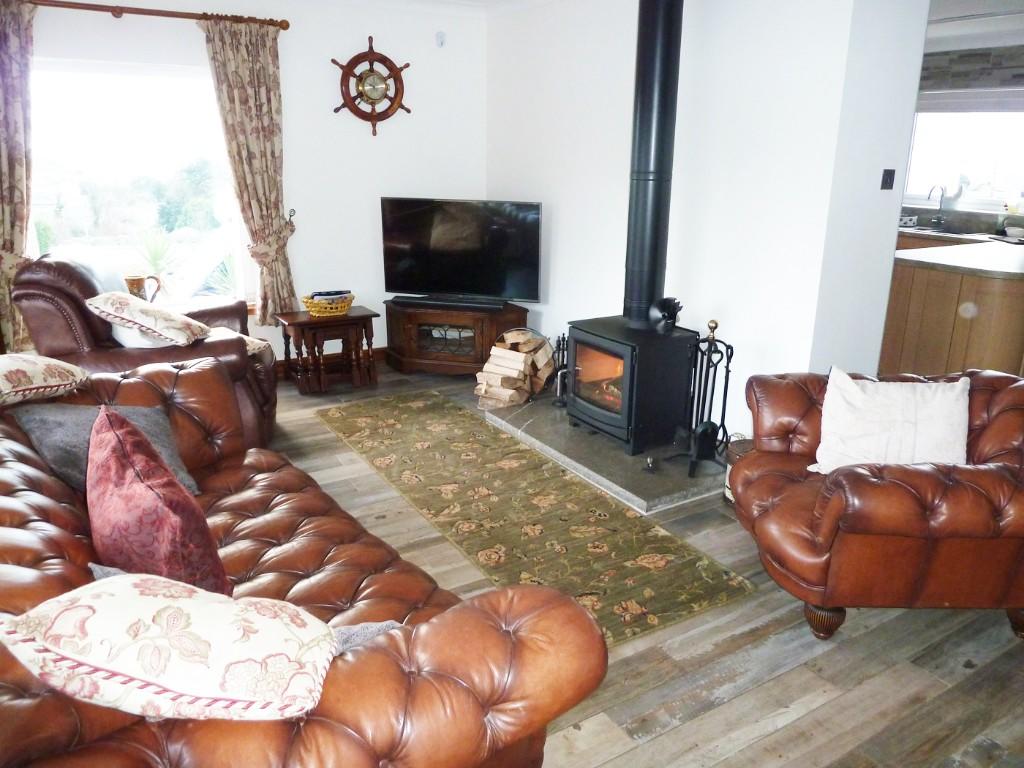 Open plan Lounge
