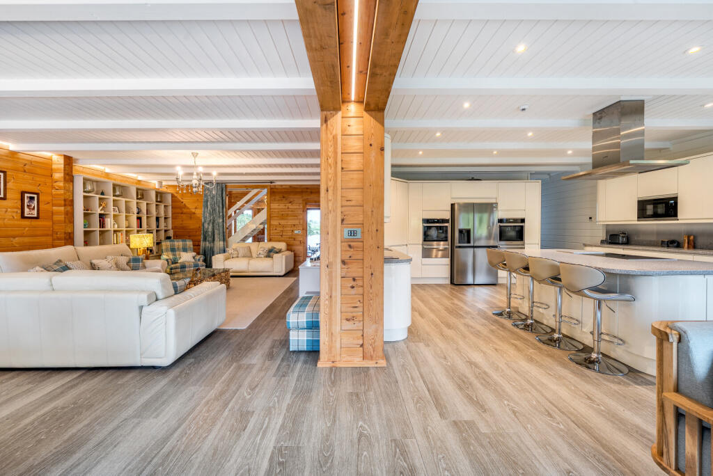 1355471-10-68caf8...