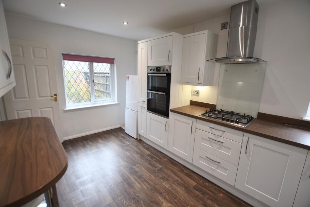 1 Nursery Gardens kitchen 2