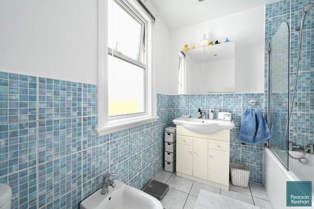 72-carlisle-rd-bn3 (27).jpg