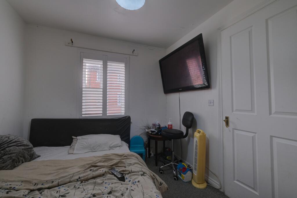 IMAGE 7 