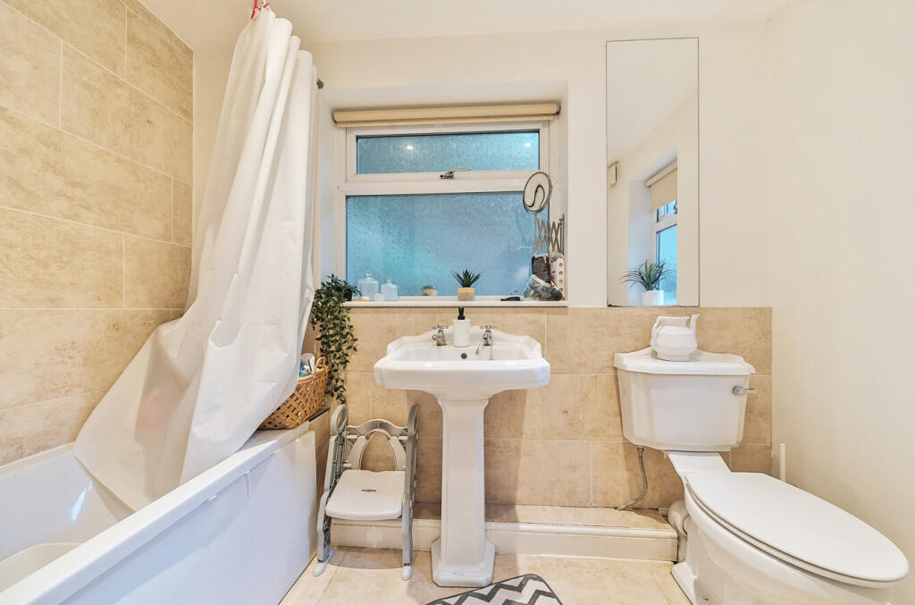 1314322-8-685c316...