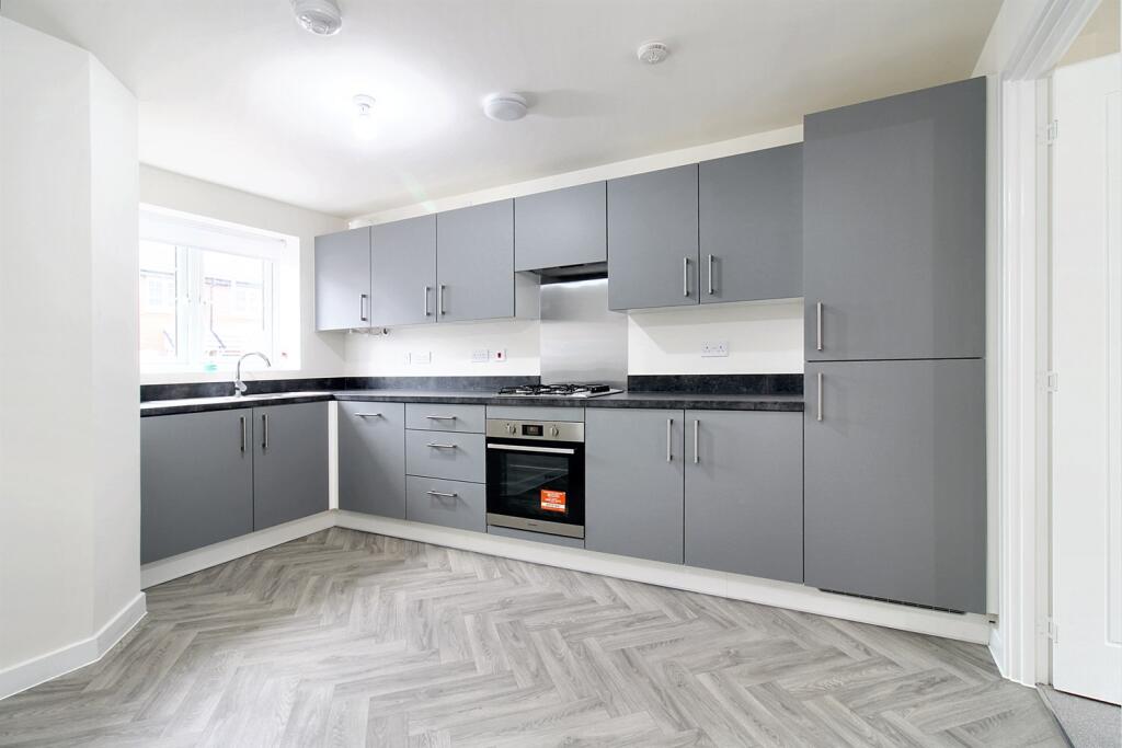 Cutler Avenue, Gedling, Nottingham, NG4 4QT
