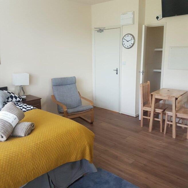 chatsworth-road-nw2-4bh-981714
