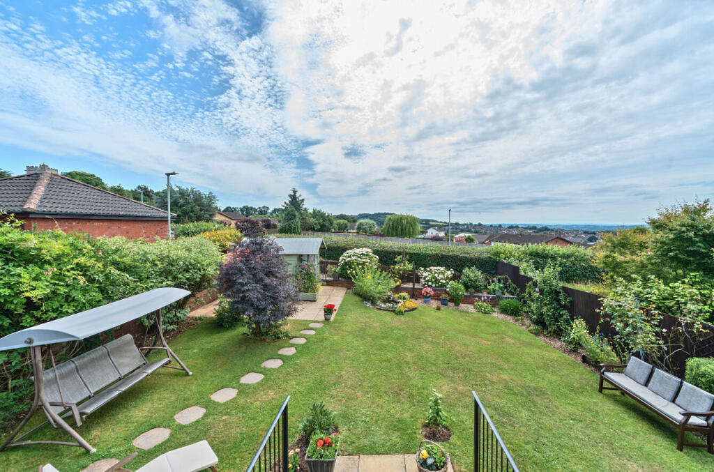 1318091-16-686402...