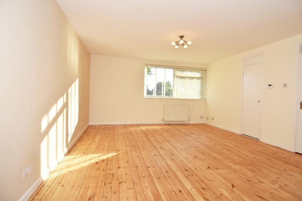 Lounge/Kitchen/Dining