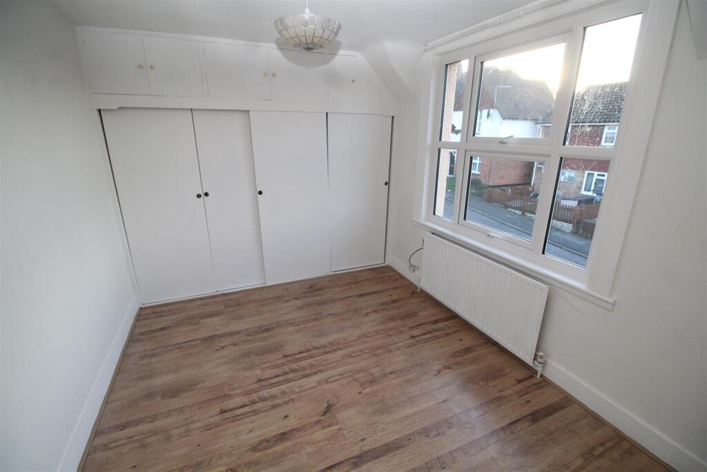 BEDROOM 1 (2)