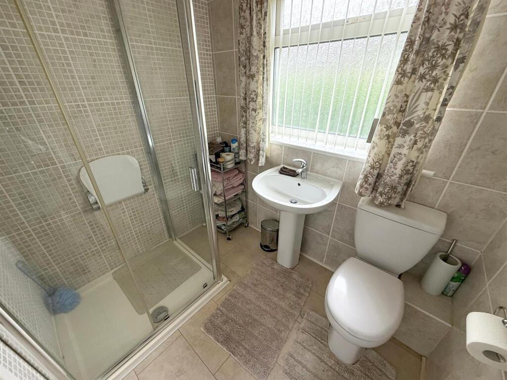 3 bed semi, Oakworth