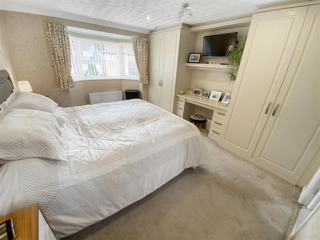Bedroom One (1).jpg