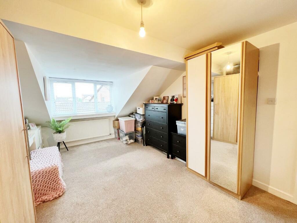 Bedroom 4 pic 2.jpg