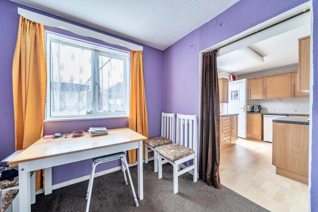 1369261-7-68f12fa...