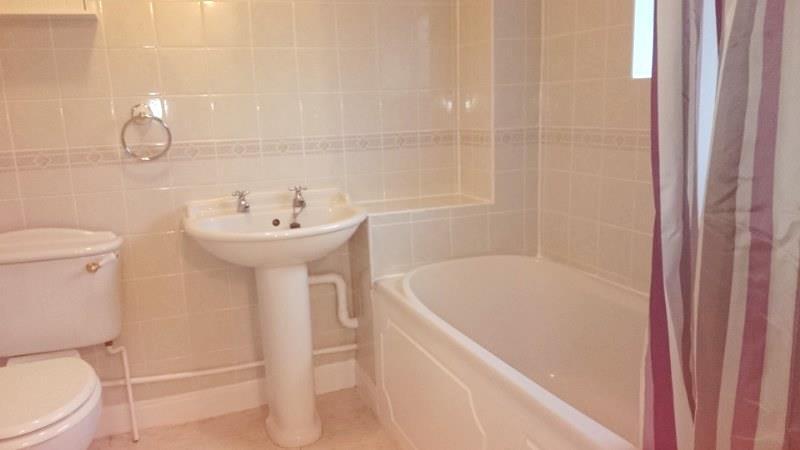 21 Barley Hill- Bathroom.JPG