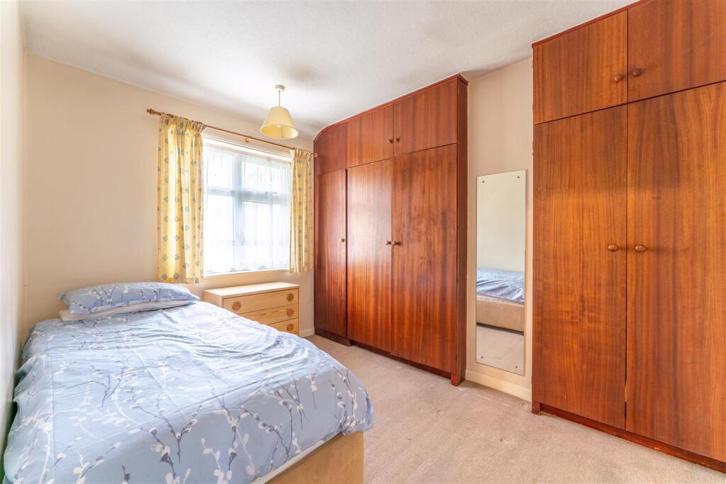 49 Homefarm Bed 2.jpg