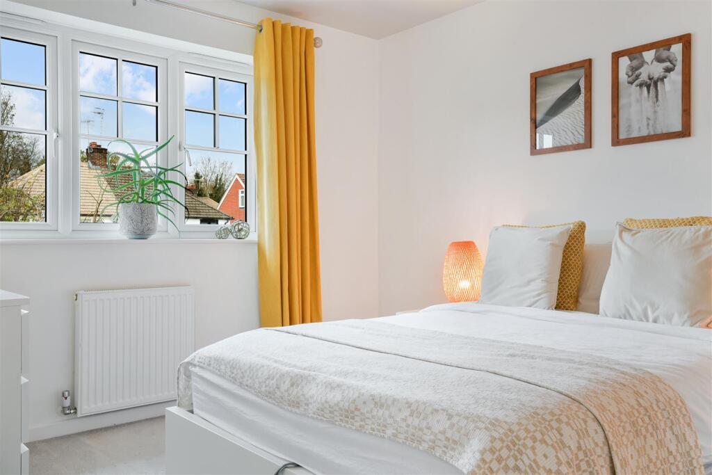 ALL SAINTS GARDENS, 10 BEDROOM- (2).jpg