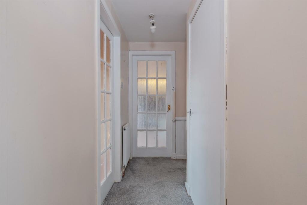 033-76 Hirst Road Harthill, ML7 5TL.jpg