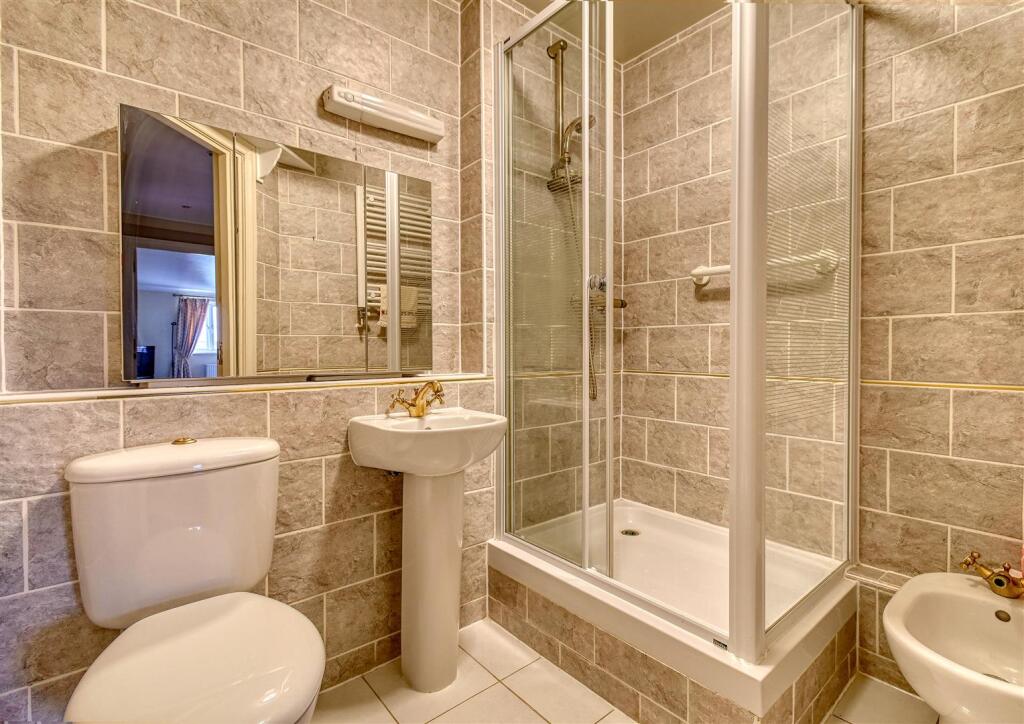 5 Westgate Lawns-9.jpg